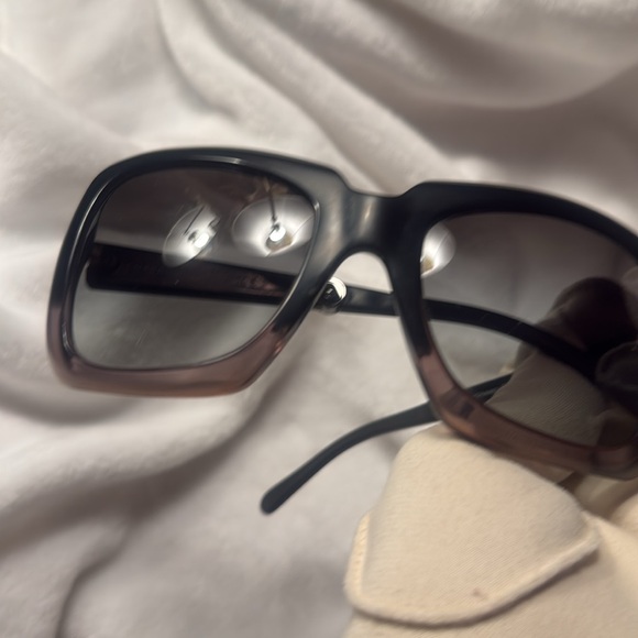 Authentic Vintage Chanel Sunglasses - Picture 8 of 13